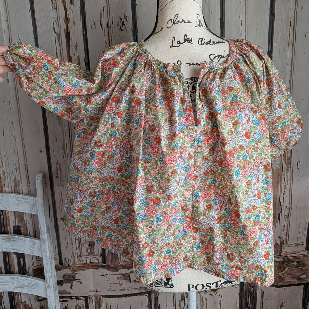 Roller Rabbit Floral Multicolor Top - Picture 5 of 12